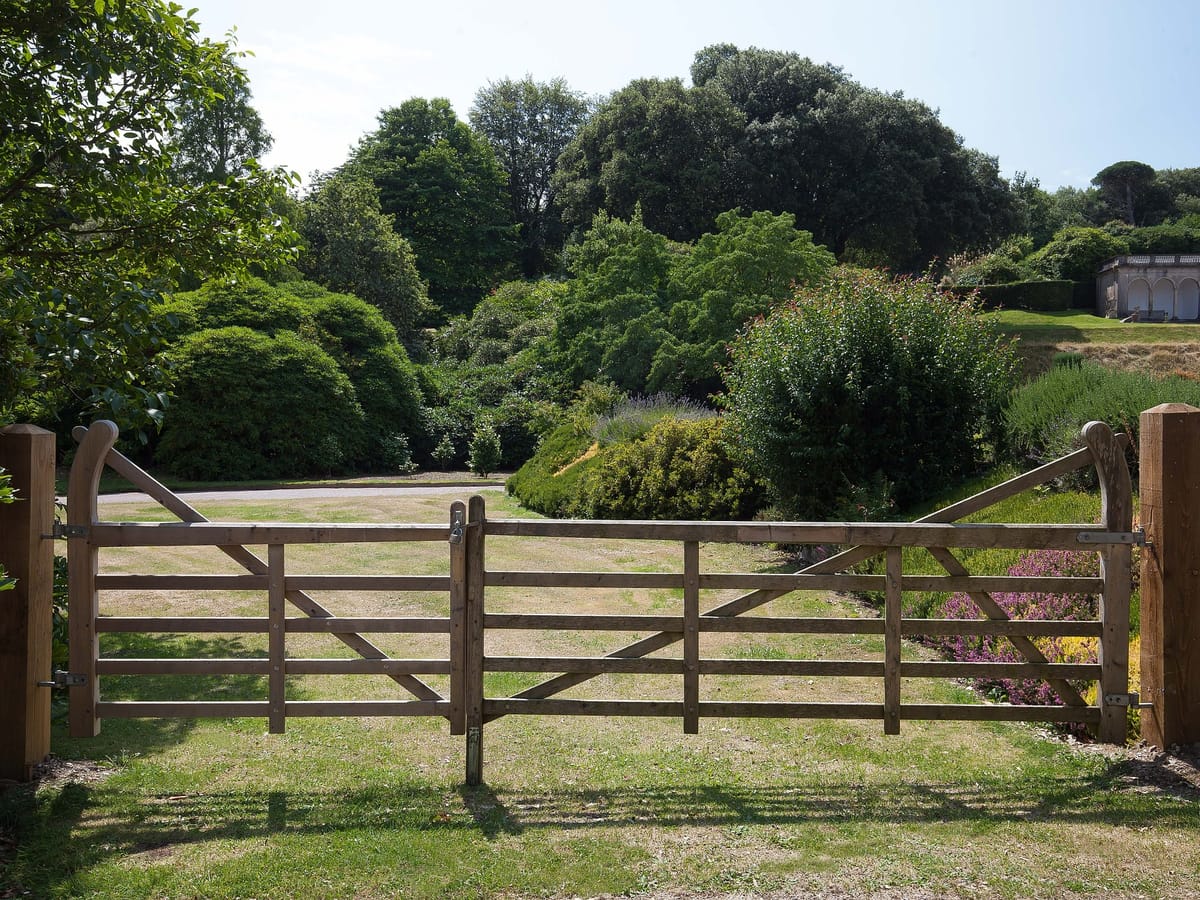 Garden fencing and gate